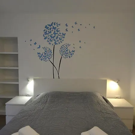 Gasthuis Apartments&rooms Oliva 4*