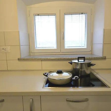 Apartments&rooms Oliva