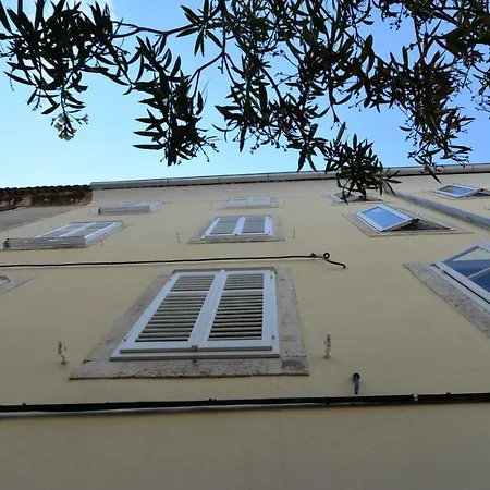 Vendégház And Oliva